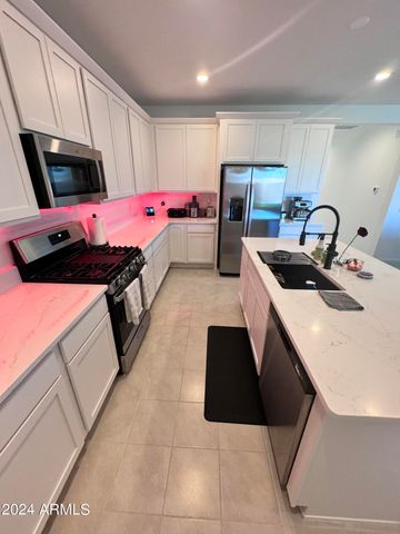 19580 W EDGEMONT Avenue, Buckeye, AZ 85396