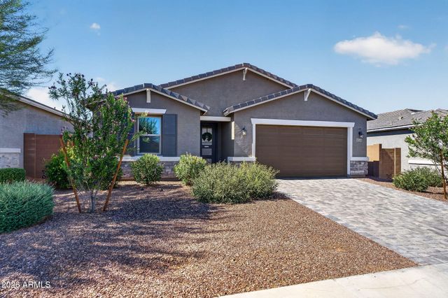 19580 W EDGEMONT Avenue, Buckeye, AZ 85396