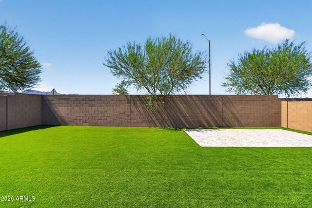 19580 W EDGEMONT Avenue, Buckeye, AZ 85396