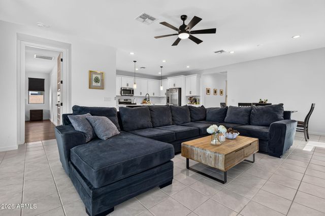 19580 W EDGEMONT Avenue, Buckeye, AZ 85396