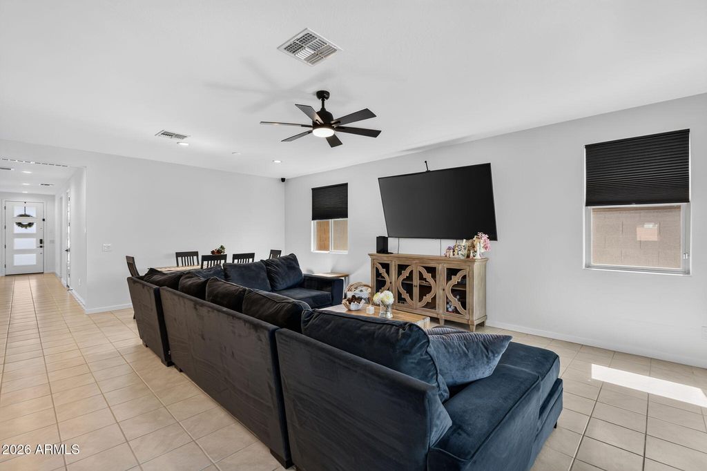 19580 W EDGEMONT Avenue, Buckeye, AZ 85396 — photo 5
