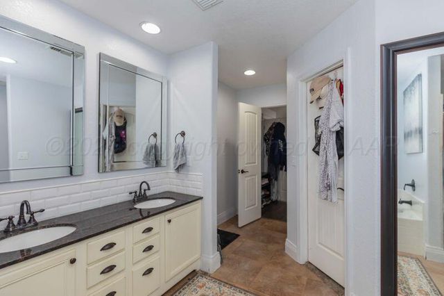 8308 Vail Drive, Amarillo, TX 79118