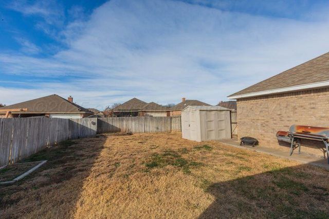 8308 Vail Drive, Amarillo, TX 79118