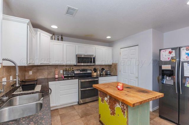 8308 Vail Drive, Amarillo, TX 79118