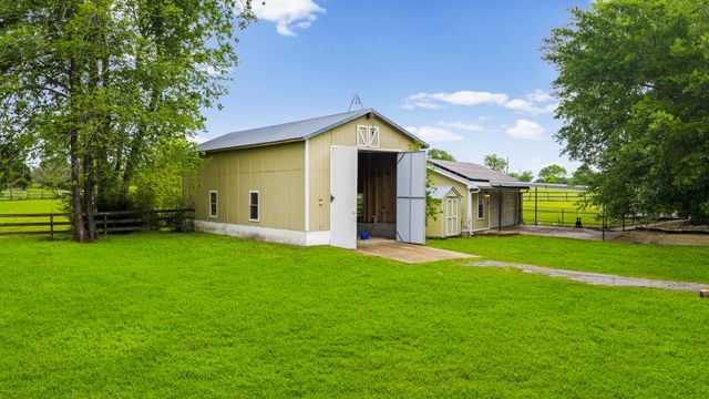 1985 Eastridge Lane, Madisonville, TX 77864