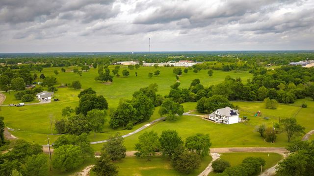 1985 Eastridge Lane, Madisonville, TX 77864