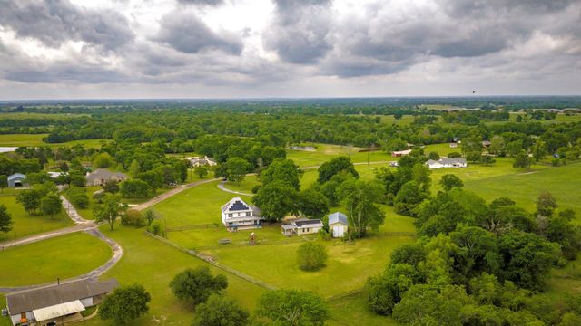 1985 Eastridge Lane, Madisonville, TX 77864
