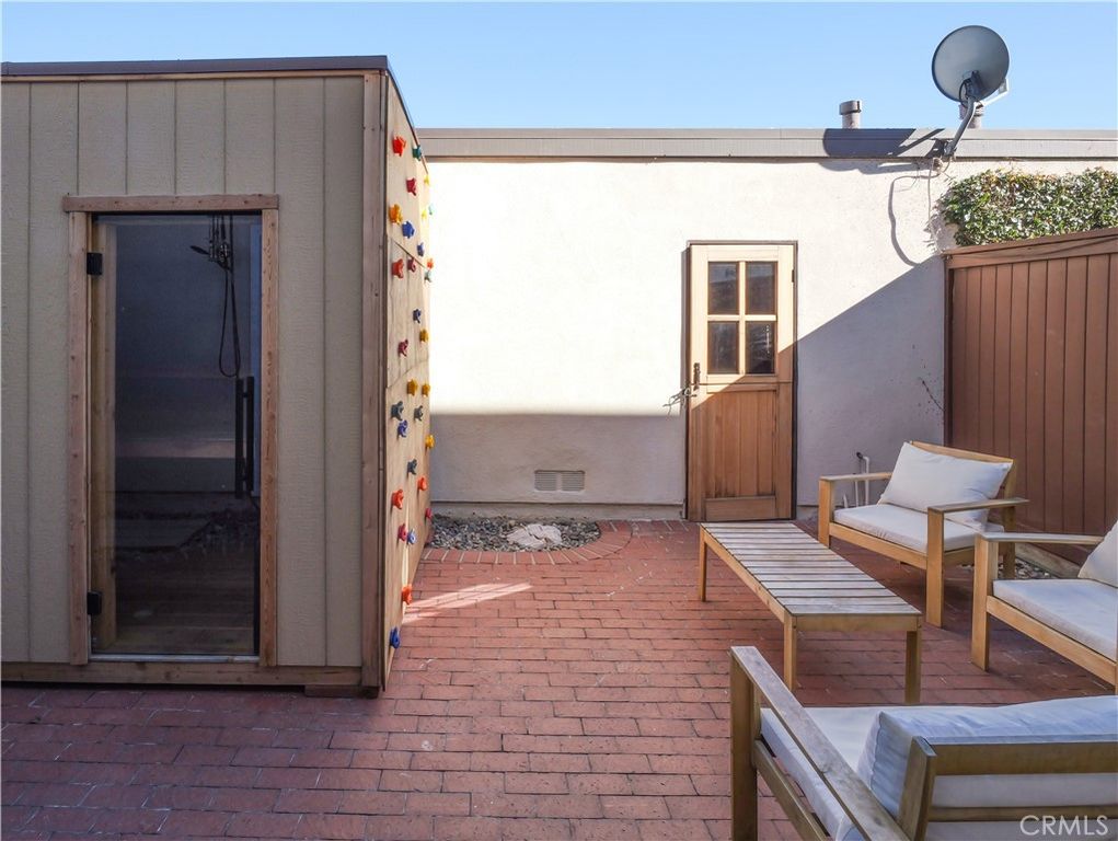 Image 22 of property listing at 1280 Stonewood Court, San Pedro, CA 90732