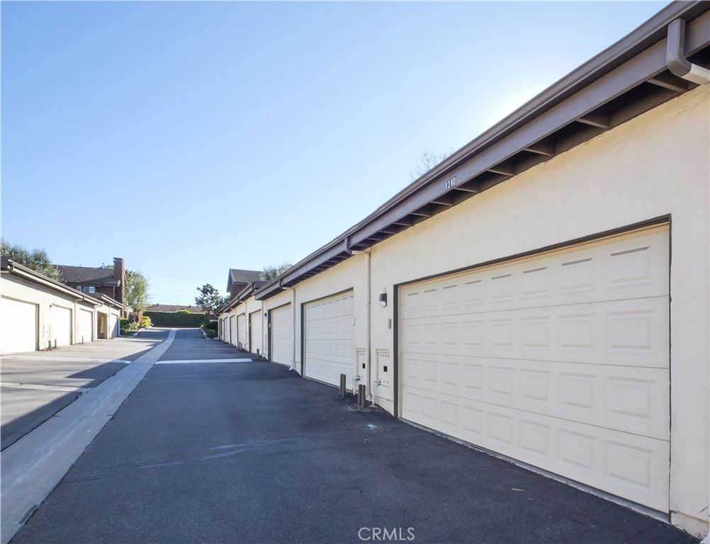 Image 26 of property listing at 1280 Stonewood Court, San Pedro, CA 90732