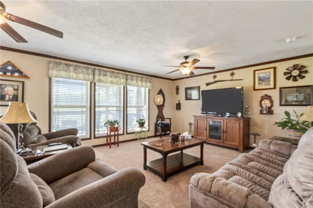 17011 Ross Road, Sulphur Springs, AR 72768