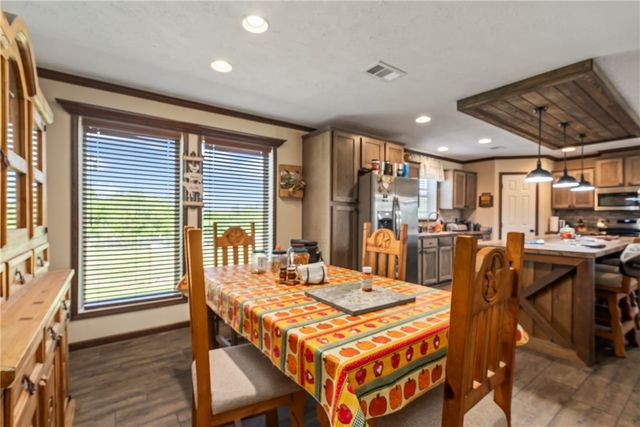 17011 Ross Road, Sulphur Springs, AR 72768