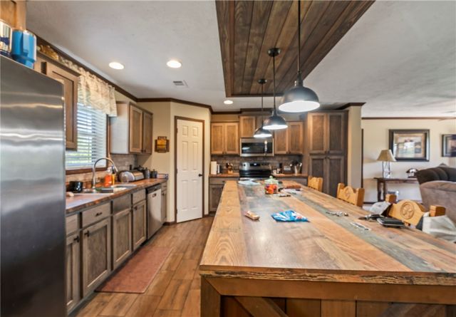 17011 Ross Road, Sulphur Springs, AR 72768