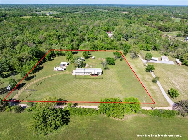 17011 Ross Road, Sulphur Springs, AR 72768
