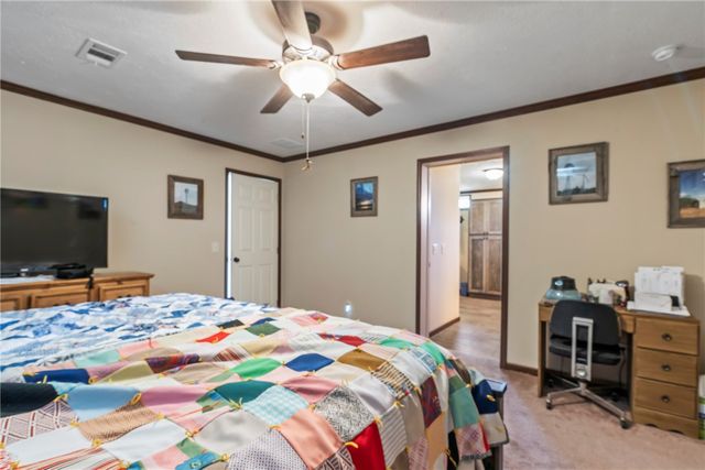 17011 Ross Road, Sulphur Springs, AR 72768