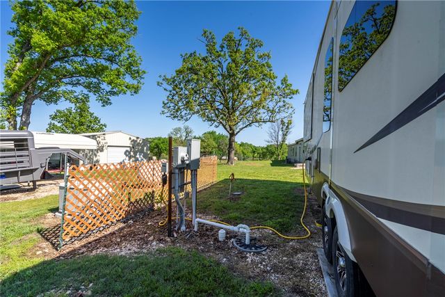 17011 Ross Road, Sulphur Springs, AR 72768