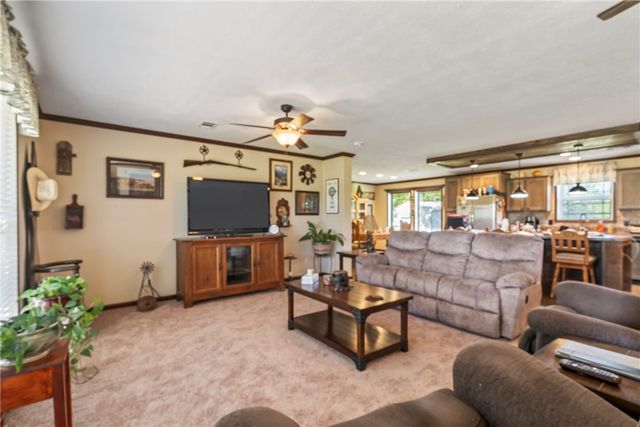 17011 Ross Road, Sulphur Springs, AR 72768