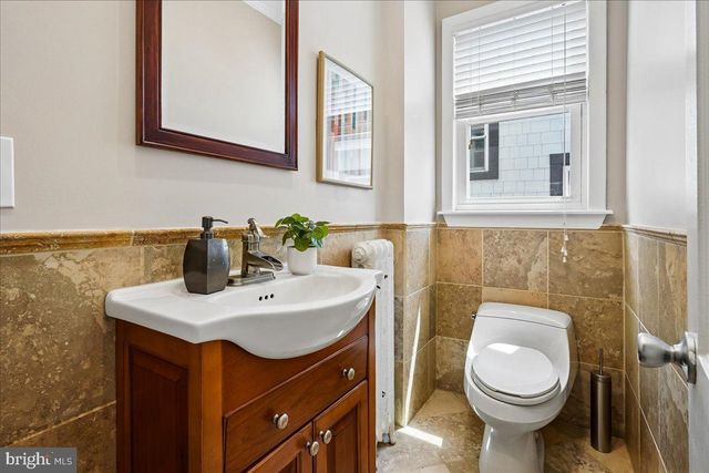5202 13TH ST NW, Washington, DC 20011