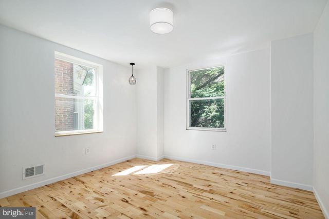 1234 S 15TH ST, Philadelphia, PA 19146