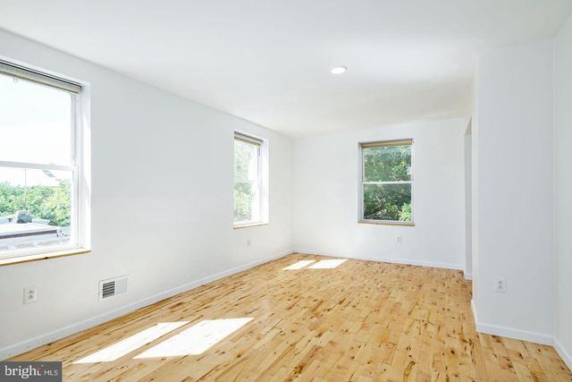 1234 S 15TH ST, Philadelphia, PA 19146