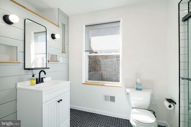 1234 S 15TH ST, Philadelphia, PA 19146