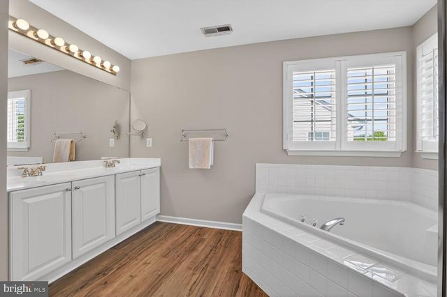 12809 GENTLE SHADE DR, Bristow, VA 20136