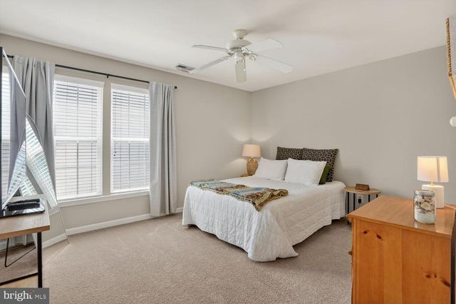 12809 GENTLE SHADE DR, Bristow, VA 20136