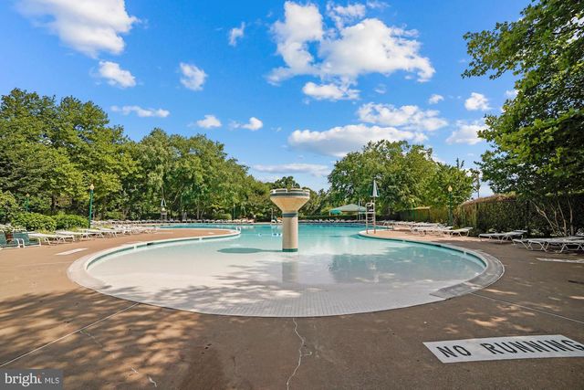 12809 GENTLE SHADE DR, Bristow, VA 20136