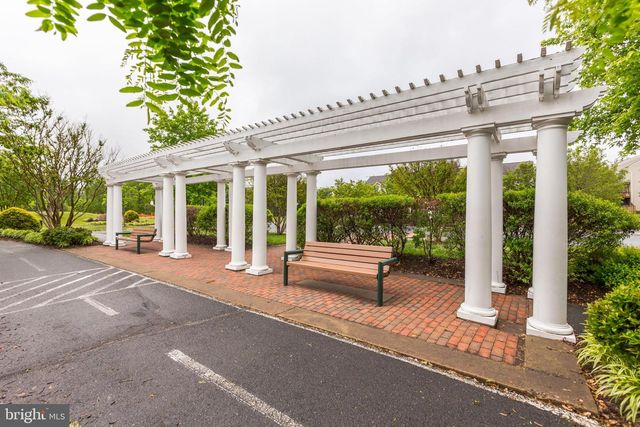 12809 GENTLE SHADE DR, Bristow, VA 20136