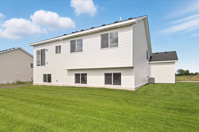 1500 Raccoon Lane, New Richmond, WI 54017