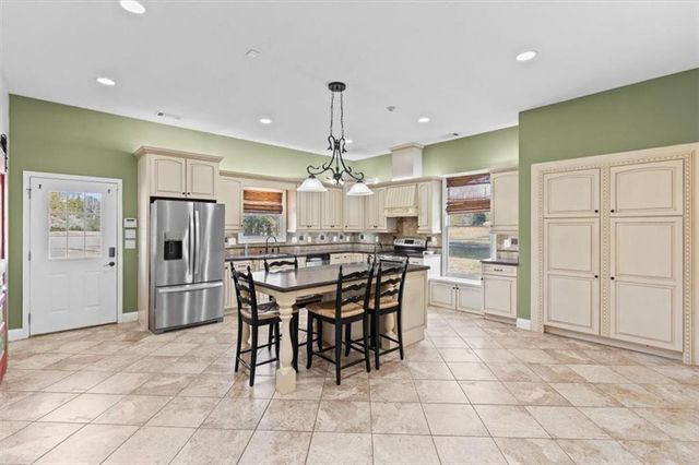 406 Fred Kelley NE Road, Rome, GA 30161