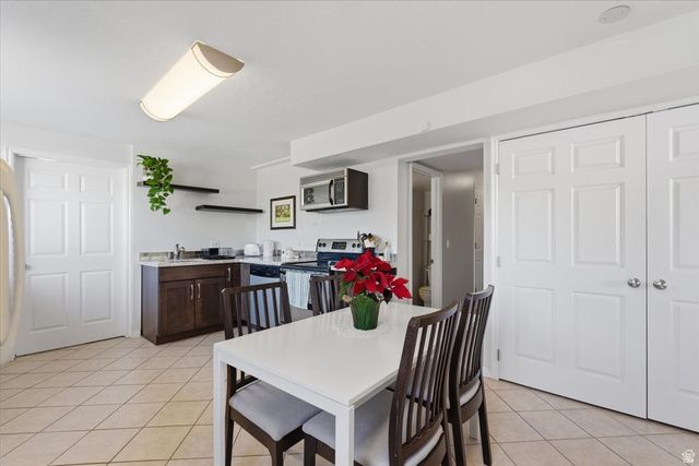 9449 S 2805 W, South Jordan, UT 84095