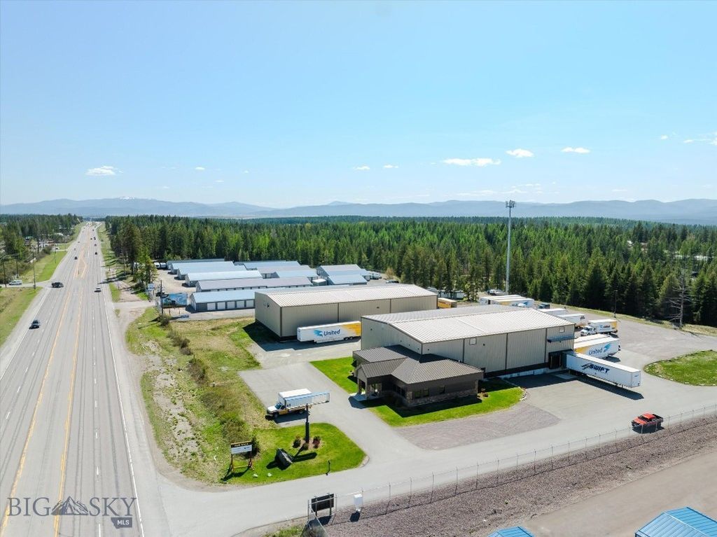 5020 93 Highway S, Whitefish, MT 59937