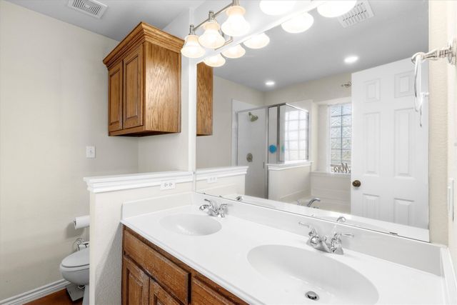 6215 Bridle Trail, Caddo Mills, TX 75135