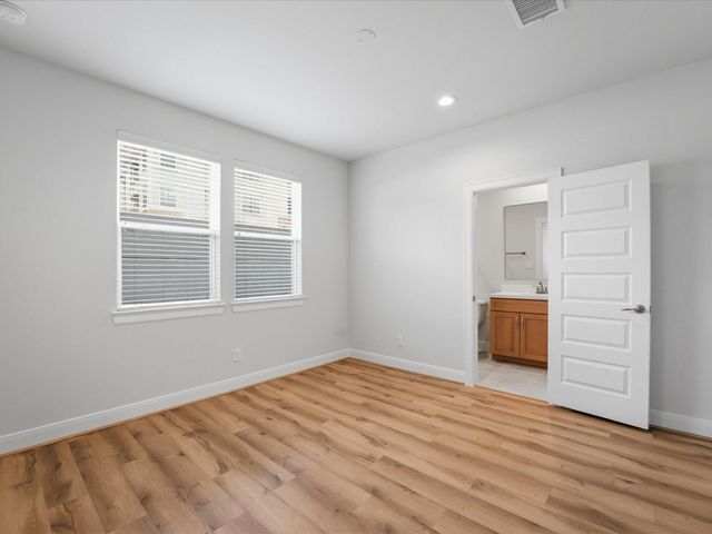 2708 Grand Fountains Drive C, Houston, TX 77054