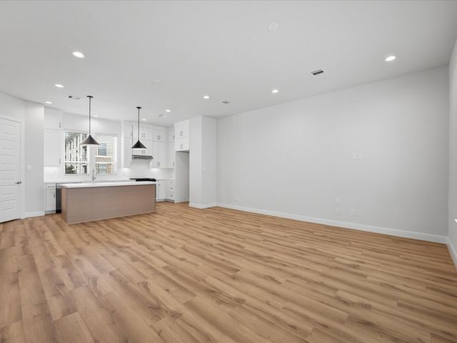 2708 Grand Fountains Drive C, Houston, TX 77054