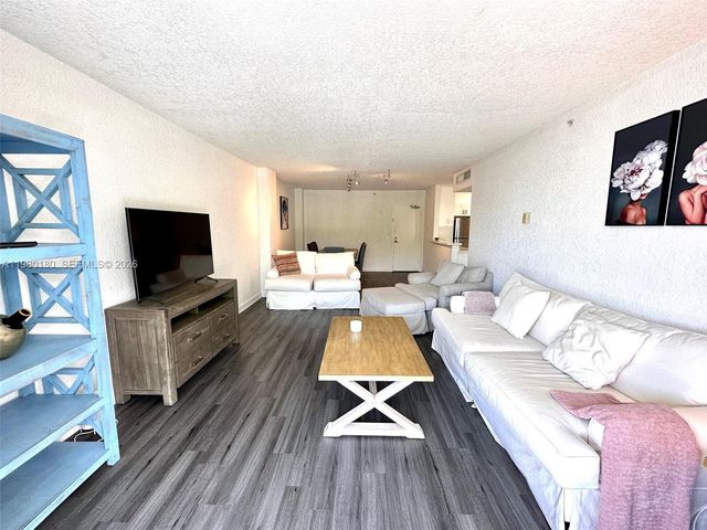 1500 Bay Rd 234S, Miami Beach, FL 33139