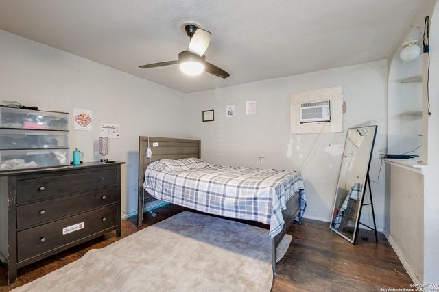 402 Chipinque, San Antonio, TX 78237