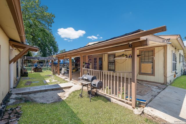 402 Chipinque, San Antonio, TX 78237