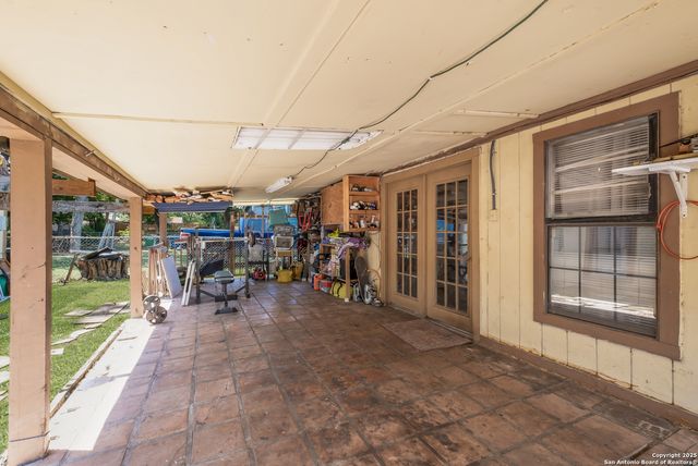 402 Chipinque, San Antonio, TX 78237