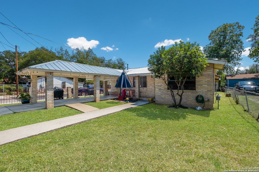 402 Chipinque, San Antonio, TX 78237
