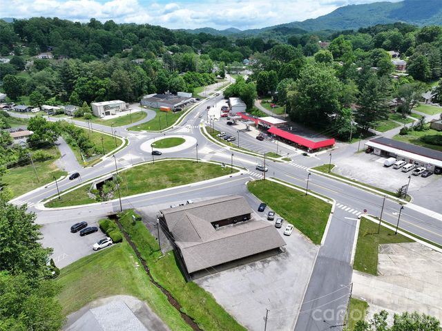 34 Maple Street, Waynesville, NC 28786