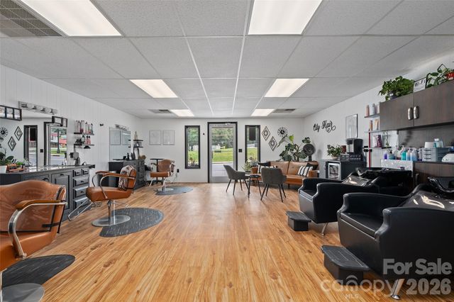 34 Maple Street, Waynesville, NC 28786