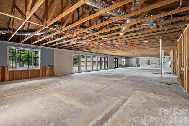 34 Maple Street, Waynesville, NC 28786