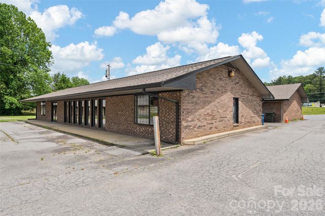 34 Maple Street, Waynesville, NC 28786