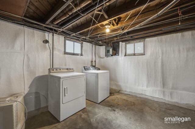 15 Burr Oak Street NW, Grand Rapids, MI 49505