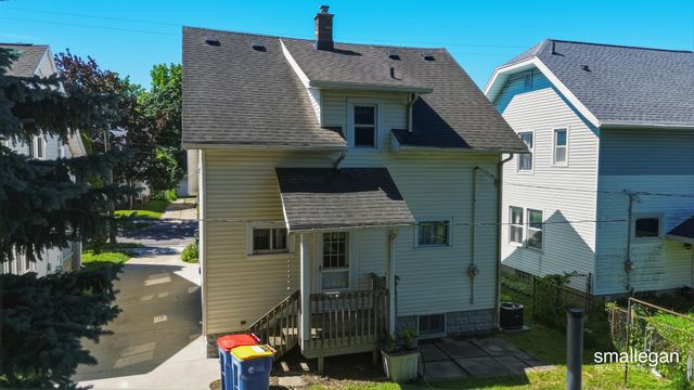 15 Burr Oak Street NW, Grand Rapids, MI 49505