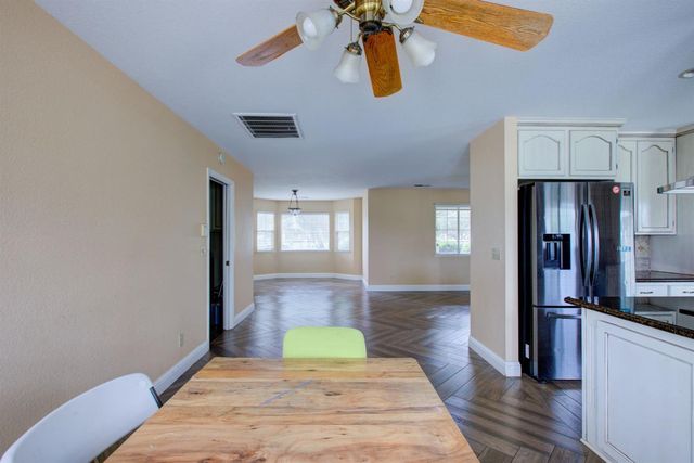 1624 Golf Rd, Turlock, CA 95380