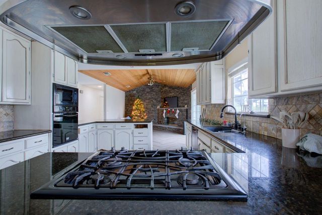 1624 Golf Rd, Turlock, CA 95380