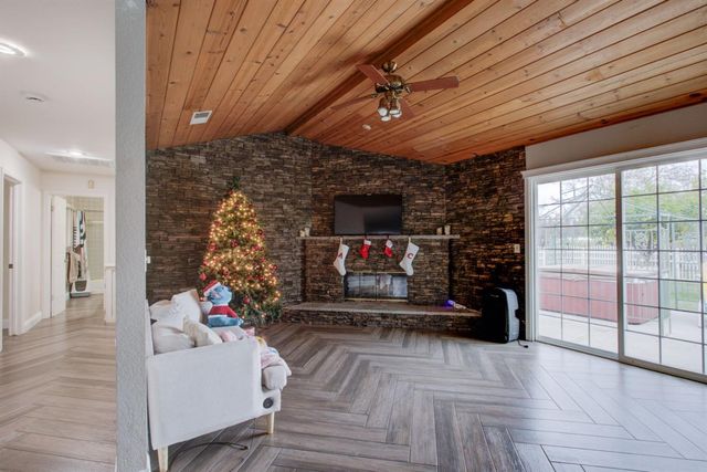 1624 Golf Rd, Turlock, CA 95380