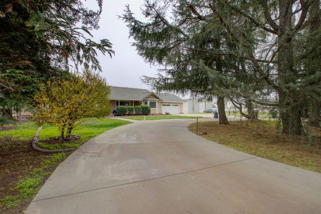 1624 Golf Rd, Turlock, CA 95380